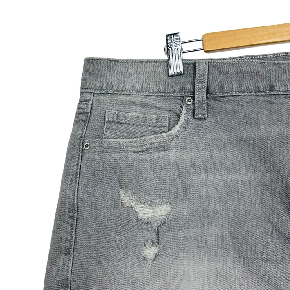 Old Navy High Rise OG Straight Cut Off Distressed Rolled Hem Denim Jean Shorts - Picture 9 of 16